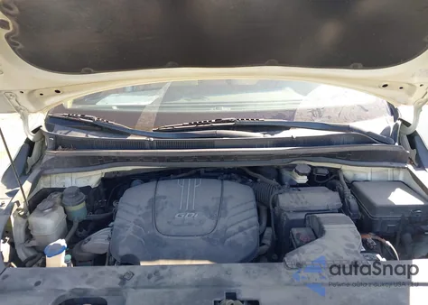 2015 Kia Sedona Lx z USA, uszkodzony, nr VIN KNDMB5C16F6027853